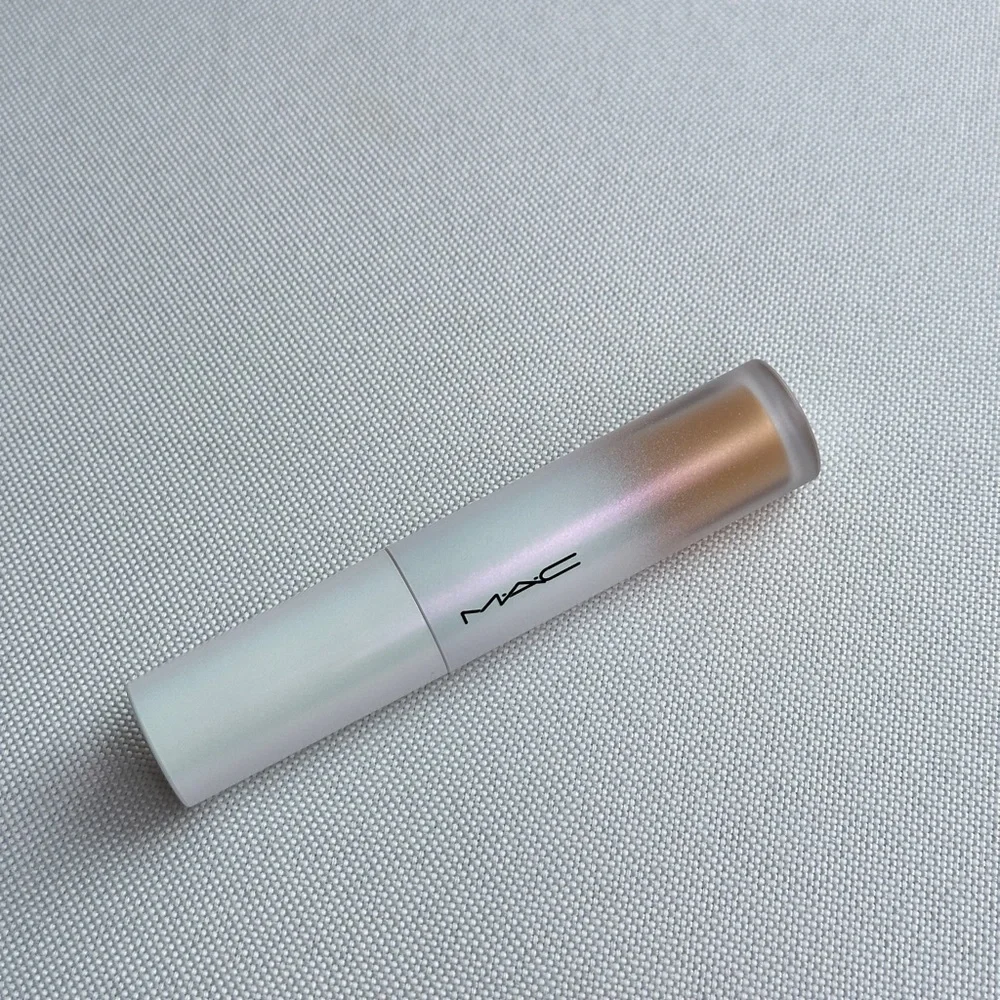 NWT MAC Strobe Beam Liquid Blush - Lightning